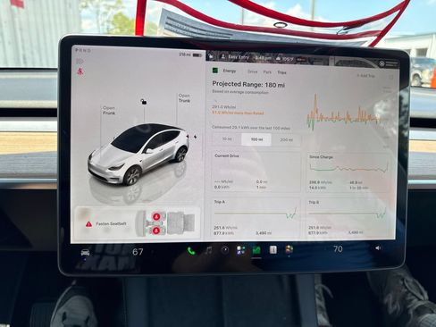 Used 2022 Tesla Model Y Long Range AWD/4WD image 12