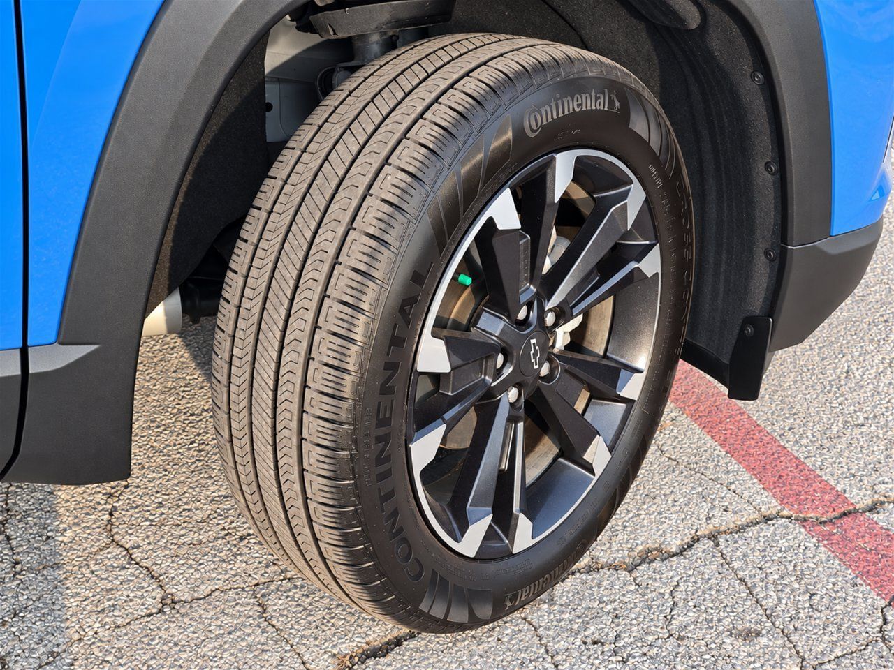 Used 2025 Chevrolet Equinox RS w/ Safety and Technology Package FWD image 9