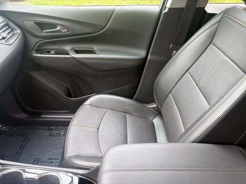 Used 2024 Chevrolet Equinox Premier AWD/4WD image 18