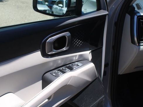 Certified 2024 Kia Sorento EX w/ Panoramic Sunroof Package FWD image 20