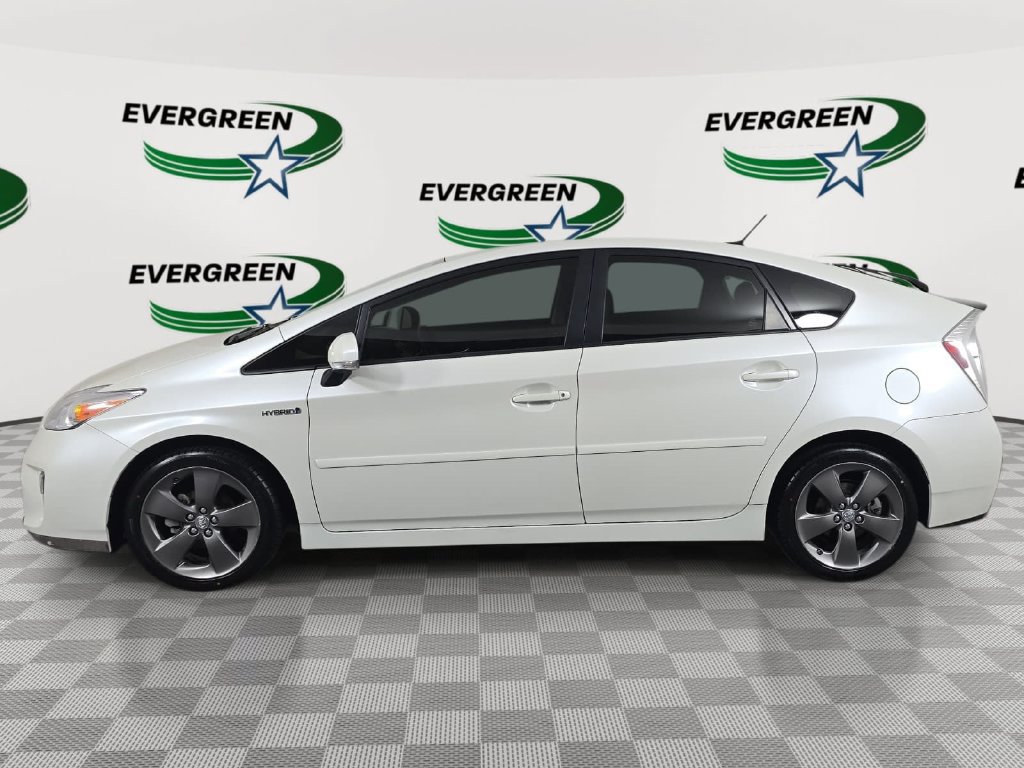 Used 2015 Toyota Prius Persona Series FWD image 8