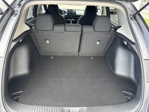 Used 2026 Honda HR-V LX image 5