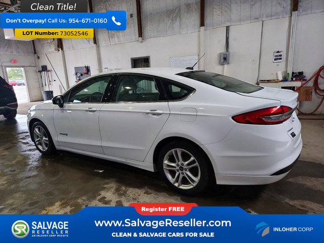 Used 2018 Ford Fusion SE FWD image 3