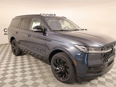 New 2025 Lincoln Navigator Reserve w/ Jet Appearance Package