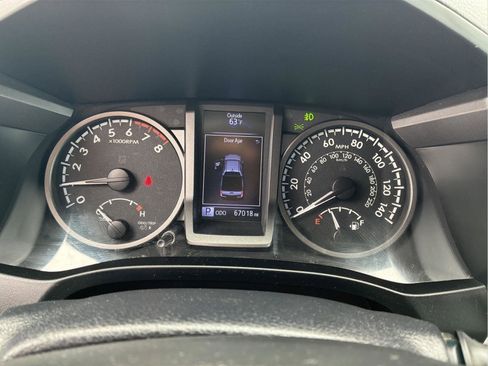 Used 2021 Toyota Tacoma TRD Sport image 24