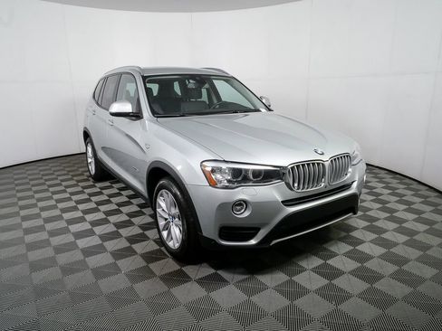 Used 2017 BMW X3 xDrive28i image 25