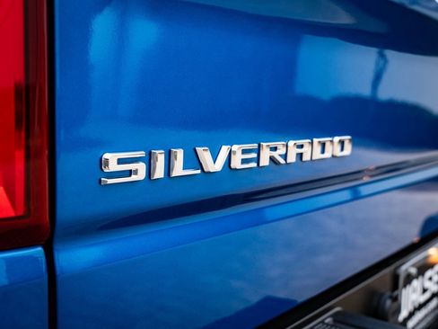 Used 2024 Chevrolet Silverado 1500 RST w/ Z71 Off-Road Package image 17