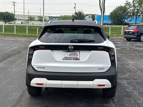 New 2026 Nissan Kicks SV AWD/4WD image 5