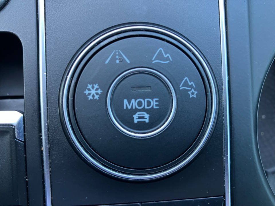 Used 2019 Volkswagen Atlas SE w/ Towing Package AWD/4WD image 26