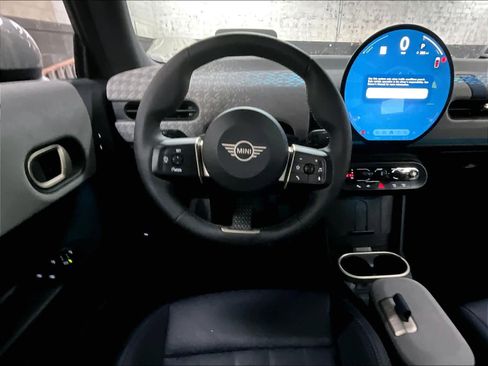 Used 2025 MINI Cooper S image 8