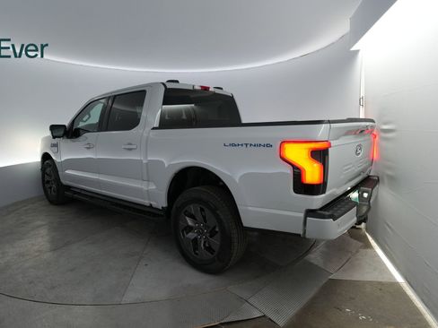 Used 2024 Ford F150 Lightning Flash image 3
