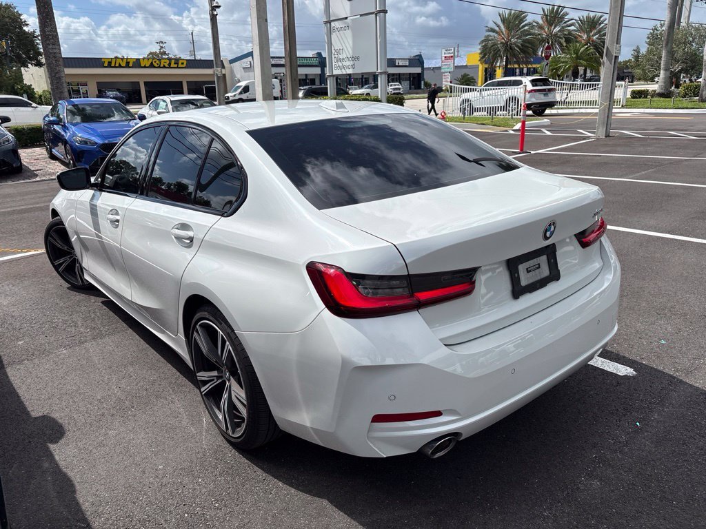 Used 2023 BMW 330i Sedan w/ Driving Assistance Package RWD image 11