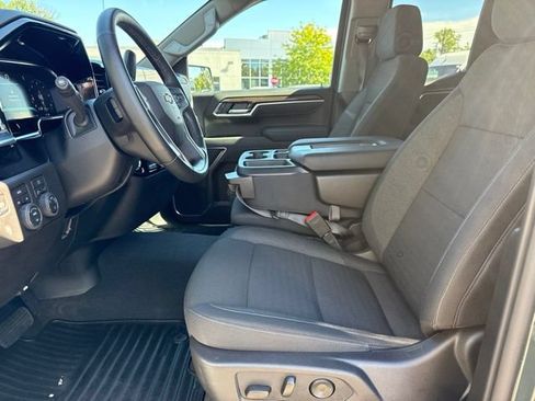 Used 2026 Chevrolet Silverado 1500 LT AWD/4WD image 22