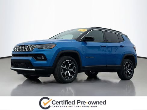 Used 2025 Jeep Compass Limited image 13