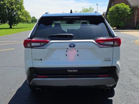 Used 2020 Toyota RAV4 XSE w/ XSE Grade Weather Package AWD/4WD image 4