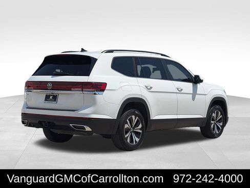 Used 2024 Volkswagen Atlas SE FWD image 9