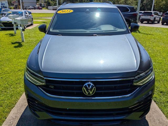 Used 2023 Volkswagen Tiguan SE R-Line FWD image 4