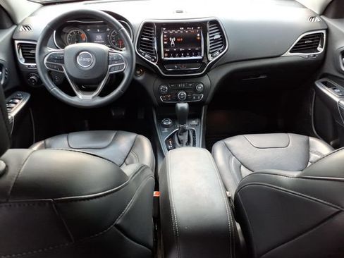 Used 2019 Jeep Cherokee Limited w/ Luxury Group AWD/4WD image 10