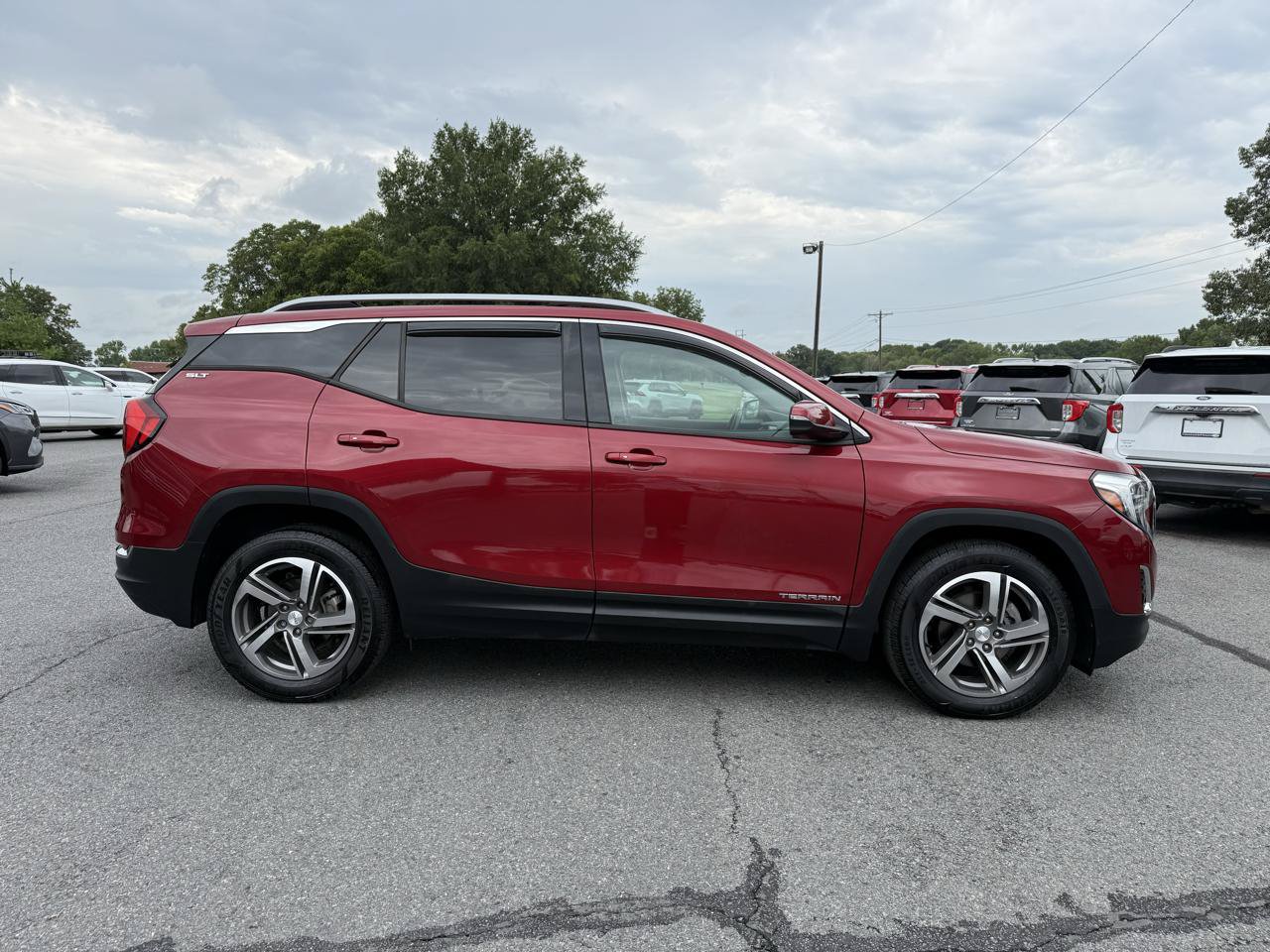 Used 2020 GMC Terrain SLT w/ Preferred Package FWD image 7