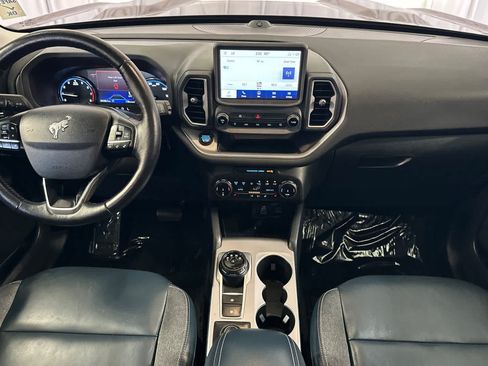 Used 2023 Ford Bronco Sport Outer Banks w/ Tech Package AWD/4WD image 4