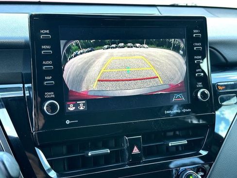 Used 2022 Toyota Camry XSE FWD image 15