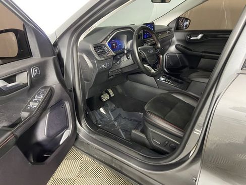 Used 2022 Ford Escape SEL w/ SEL Stealth AWD Package image 19