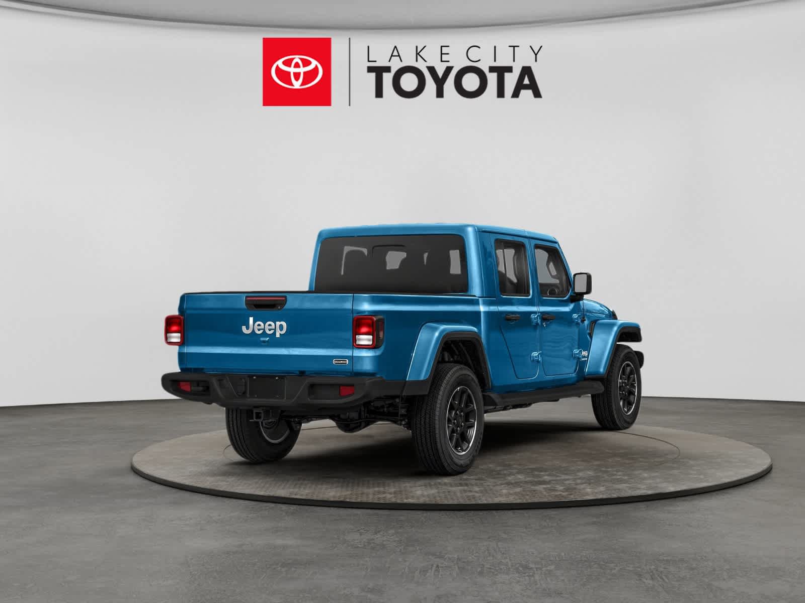 Used 2022 Jeep Gladiator Overland AWD/4WD image 2