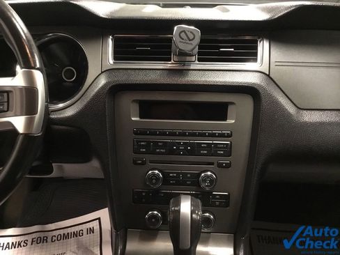 Used 2014 Ford Mustang Convertible image 46