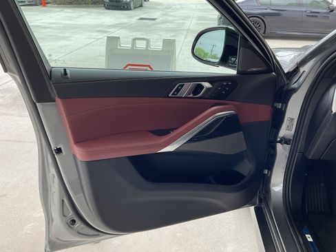 New 2026 BMW X6 xDrive40i image 8