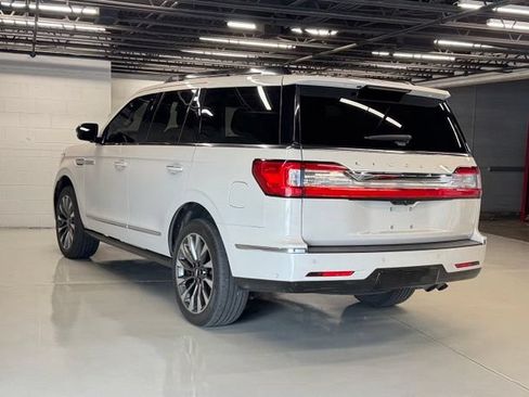 Used 2021 Lincoln Navigator Reserve w/ Luxury Package AWD/4WD image 3