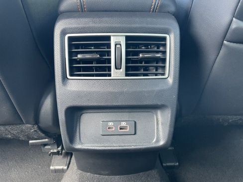 Used 2023 Nissan Maxima SR w/ Sport Mat Group FWD image 13