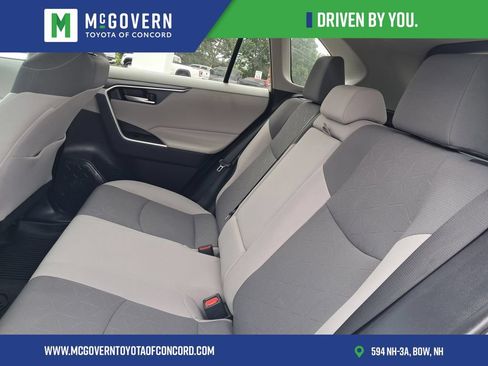 Used 2019 Toyota RAV4 XLE w/ Convenience Package AWD/4WD image 18
