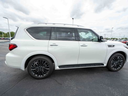 Used 2023 INFINITI QX80 Premium Select w/ All-Season Package AWD/4WD image 6