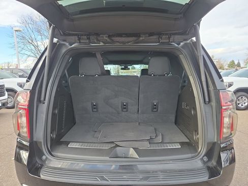 Used 2022 Chevrolet Tahoe Z71 w/ Luxury Package image 21