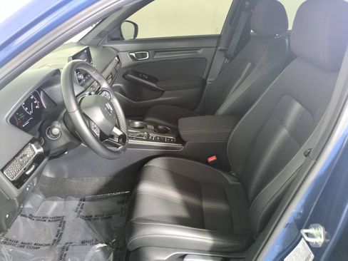 Used 2025 Honda Civic Sport image 9