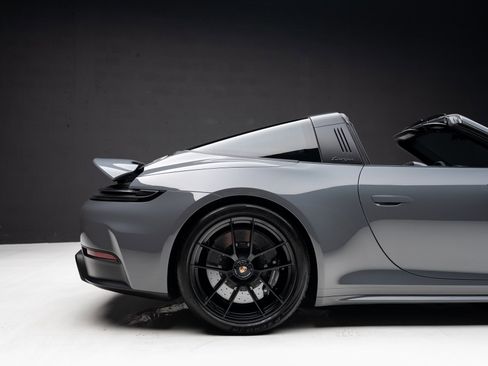 Used 2025 Porsche 911 Targa 4 GTS image 39