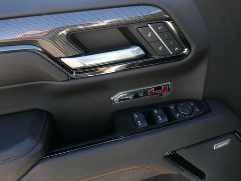 Used 2023 GMC Sierra 1500 AT4 w/ AT4 Preferred Package image 13