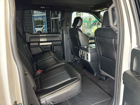 Used 2020 Ford F150 Lariat w/ Equipment Group 502A Luxury AWD/4WD image 22