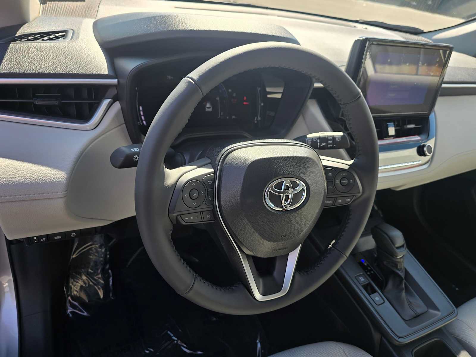 New 2026 Toyota Corolla Cross LE AWD/4WD image 23