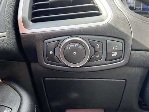 Used 2023 Ford Edge SEL w/ Convenience Package image 23