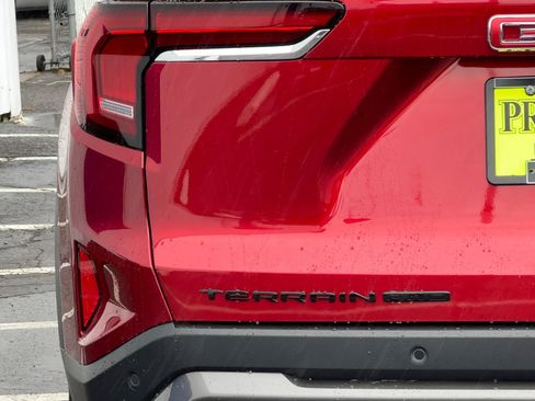 New 2026 GMC Terrain Elevation w/ LPO, Floor Liner Package image 22