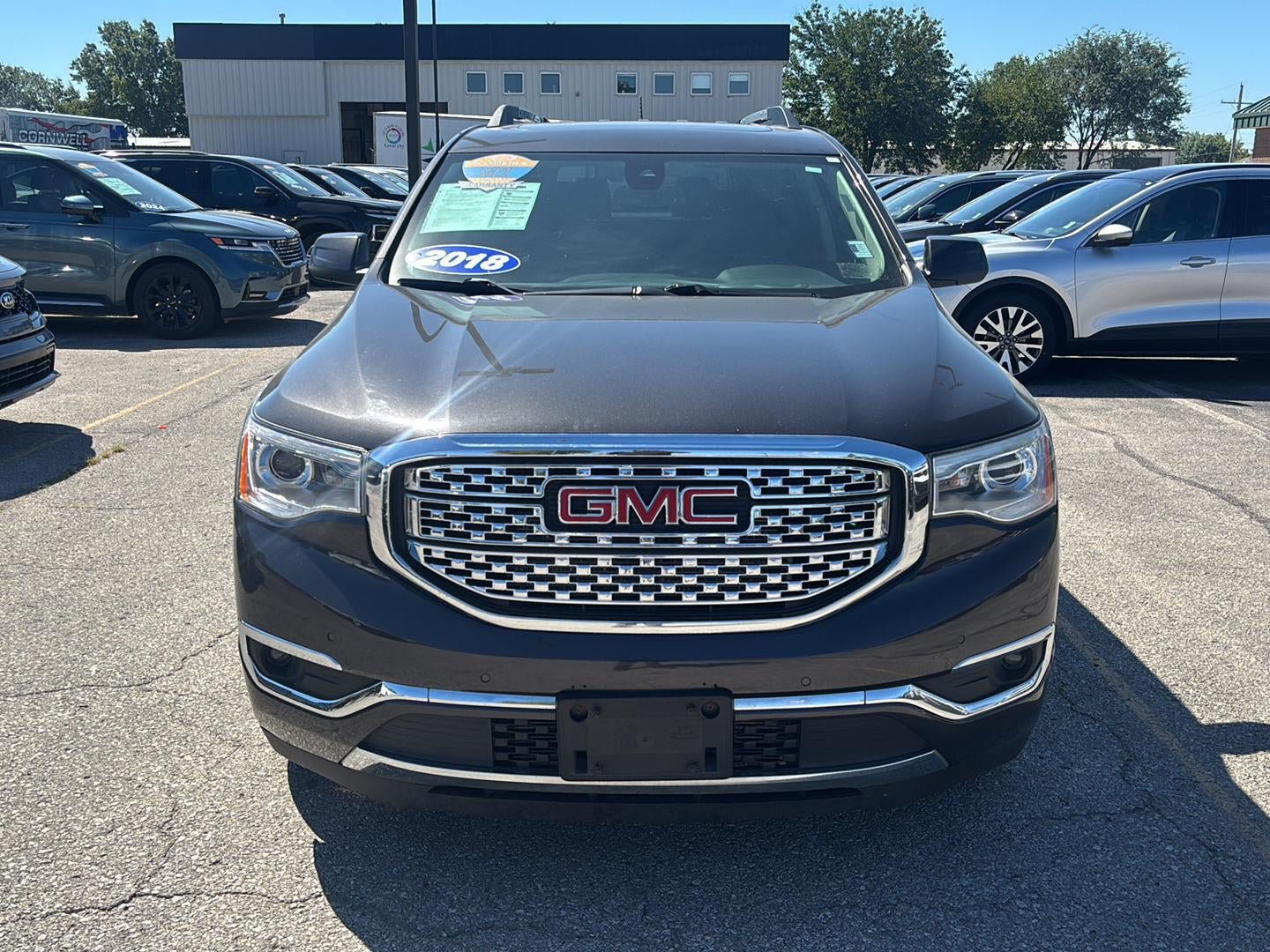 Used 2018 GMC Acadia Denali AWD/4WD image 2