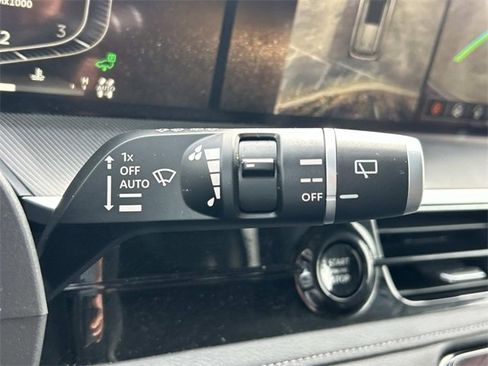 Used 2025 INFINITI QX80 Luxe image 37