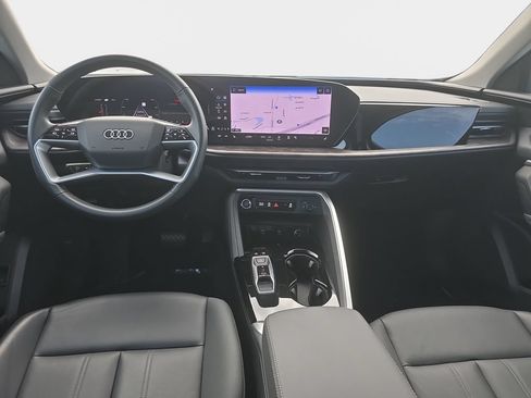 Certified 2025 Audi Q5 Premium w/ Premium Plus AWD/4WD image 9