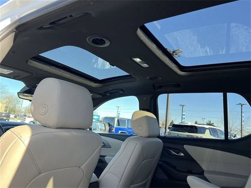 Certified 2023 Chevrolet Traverse LT w/ LT Premium Package image 16