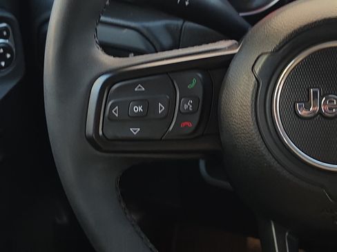 Used 2023 Jeep Gladiator Sport AWD/4WD image 20
