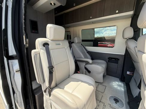 Used 2022 Mercedes-Benz Sprinter 3500 w/ Parking Package image 32