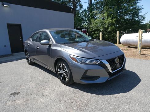 Used 2021 Nissan Sentra SV FWD image 3