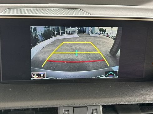Used 2021 Lexus ES 350 w/ Premium Package FWD image 22