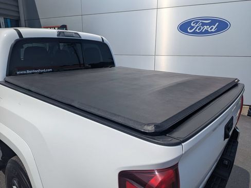 Used 2023 Toyota Tacoma SR5 RWD image 37